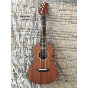 Fender Ukulele (perfect condition)